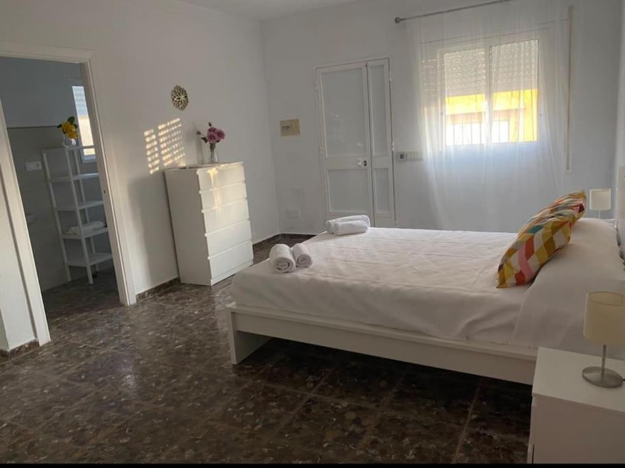 Bonita Casa En Bolonia Apartman Kültér fotó